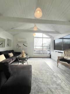 Brightside House - 1