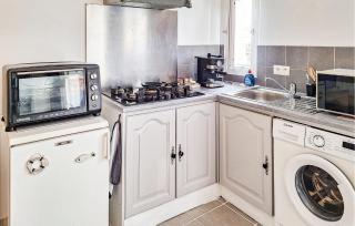 1 Bedroom Stunning Home In Saint-Vivien-De-Médoc - 5