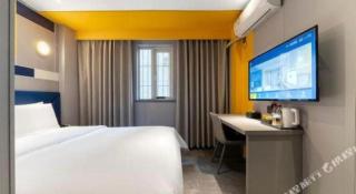 7 Days Inn Chongqing Nanping Wanda Plaza Exhibition Center - 1
