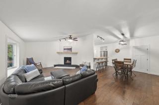 Ridgeview - Luxurious Home Near Hatcher Pass - 2