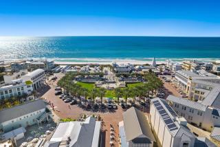 Beach and Gulf Views from the Center of Seaside! condo - 9