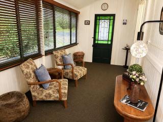 Dillons Cottage - 1