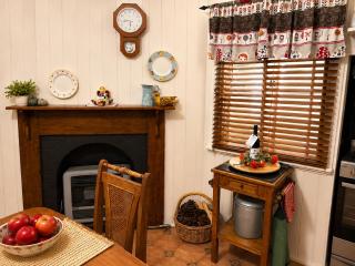 Dillons Cottage - 2