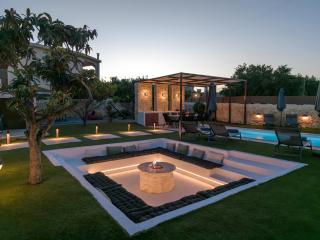 Villa Lithi Luxury Villa with Pool & Ping Pong - 0