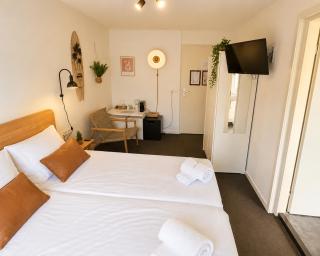 Beachside Room for 2 - Close to the shore - 2