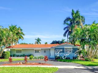 Endless Summer - Heated Pool - 6 minutes to the Beach - 2