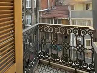 Taksim Square1BR Suite 04 - 6