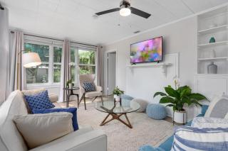The Falling Moss Villa, A Downtown Orlando Retreat - 9