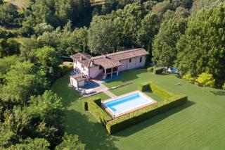 Comfortable Home Romeo Among Greenery - Happy Rentals - 0