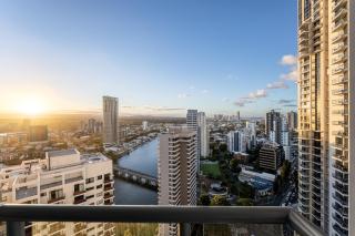 Chevron Renaissance Apartment with Ocean & Hinterland Views, Parking & Resort Facilities - 8