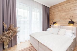 Apartly- Calm Riverside Apartment with Balcony - 6