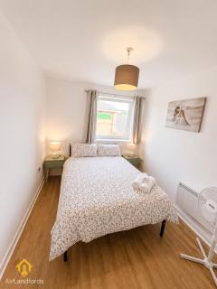 Exclusive 1 Bedroom Flat in the Heart of Kingston! - 3