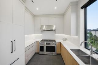 6BR Spacious Luxury Villa - Theatre, Sauna & Games - 4