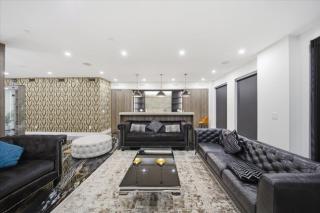 6BR Spacious Luxury Villa - Theatre, Sauna & Games - 5