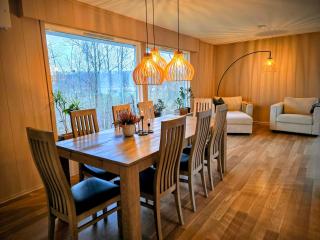 Skrenten main house - For the Family - 1