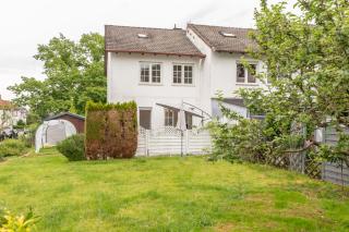 Haus mit großen Garten mit neuer umgebaute Küche - 5