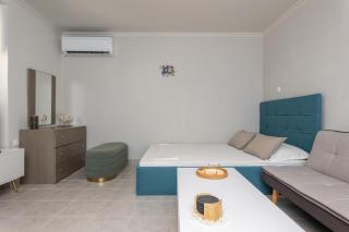 Little Gem in Piraeus - 5