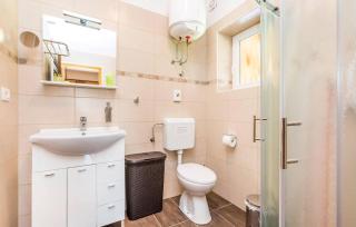 3 Bedroom Beautiful Home In Jasenak - 5