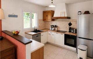 3 Bedroom Amazing Home In Saint-Yvi - 3