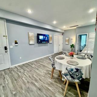 Grand Superior 1BR Penthouse near Newark Airport - 5