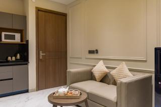 Luxora by Alaya Stays - 8
