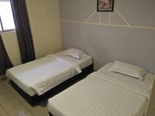 Hotel Tuaran - 1