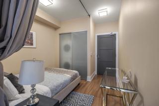 1 Bedroom & Den Condo with Balcony in DT Toronto - 3