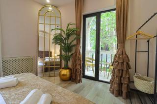 Comfortable 2BR Apt with 3 Balconies - by Wehost - Tbilisi - 9