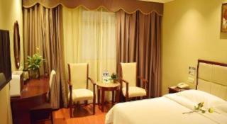 GreenTree Inn Guangzhou Panyu Chimelong Happy World Business Hotel - 2