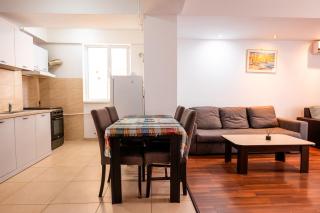 Summerland Lake View Apartament - 3