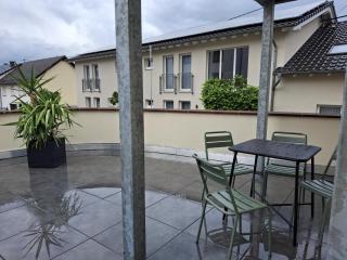Linden's Apartments - 5