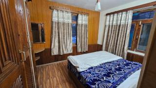 Hotel Majestic Stayz,Sky Mountain view,Mall road Manali - 1
