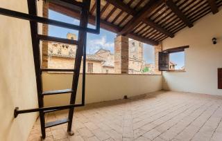 Stunning Home In Sarnano With Wifi - 9