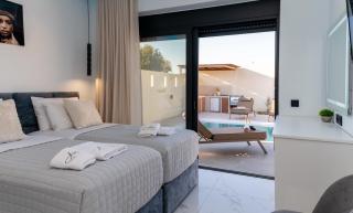 Amfi Luxury Villa 4BR with Private Pool by Villa Mana Gers - 6