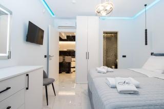 Amfi Luxury Villa 4BR with Private Pool by Villa Mana Gers - 3