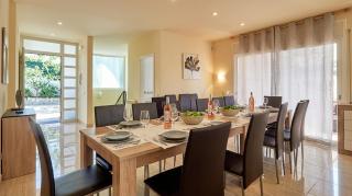 Villa Lluna Sitges 15 minutes drive from Sitges Swimming pool XXL 16 people - 1