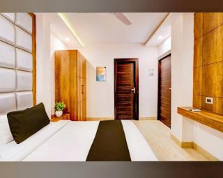 Ganges Pride Hotel - 2