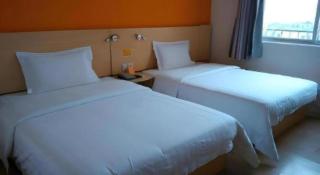 7 Days Inn Fuzhou Three Lanes and Seven Alleys Dongjiekou Metro Station - 3