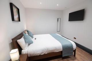 Sevenstay Plus - 60 Old Hall Street - 2