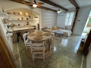 Blau Haus Townhouse - 8