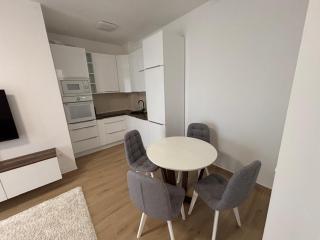 Sea View Escape Stylish 2 Bedroom Flat in Budva - 1