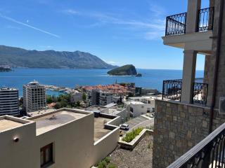 Sea View Escape Stylish 2 Bedroom Flat in Budva - 8