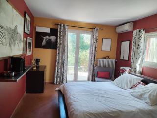 Au Mas Saint Pierre - Chambres d'hotes de charme et gite - 3