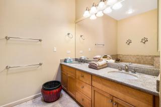 Tropical Villa wBeach Club Access Quiet LocationBikes and Beach GearWalk to Restaurants - 8