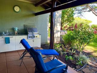 Tropical Villa wBeach Club Access Quiet LocationBikes and Beach GearWalk to Restaurants - 1