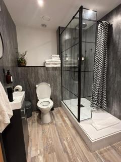 New 2 Bed City Centre Flat 10 - Free Onsite Parking - 6