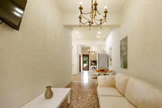 Archoleon Cozy Harbour Apartment - 3