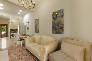 Archoleon Cozy Harbour Apartment - 2