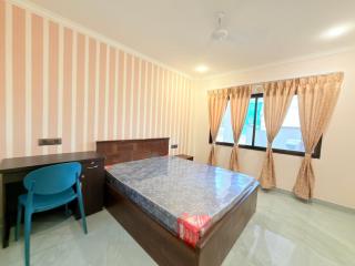 Home Escape Rosewood 3BHK 12 Minute From Mahakal Temple - 3
