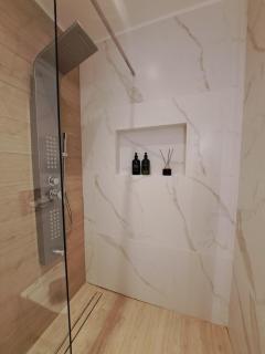 Aqua Vista Saronida Studio - Stylish Suite with Jacuzzi - Luxury - 5